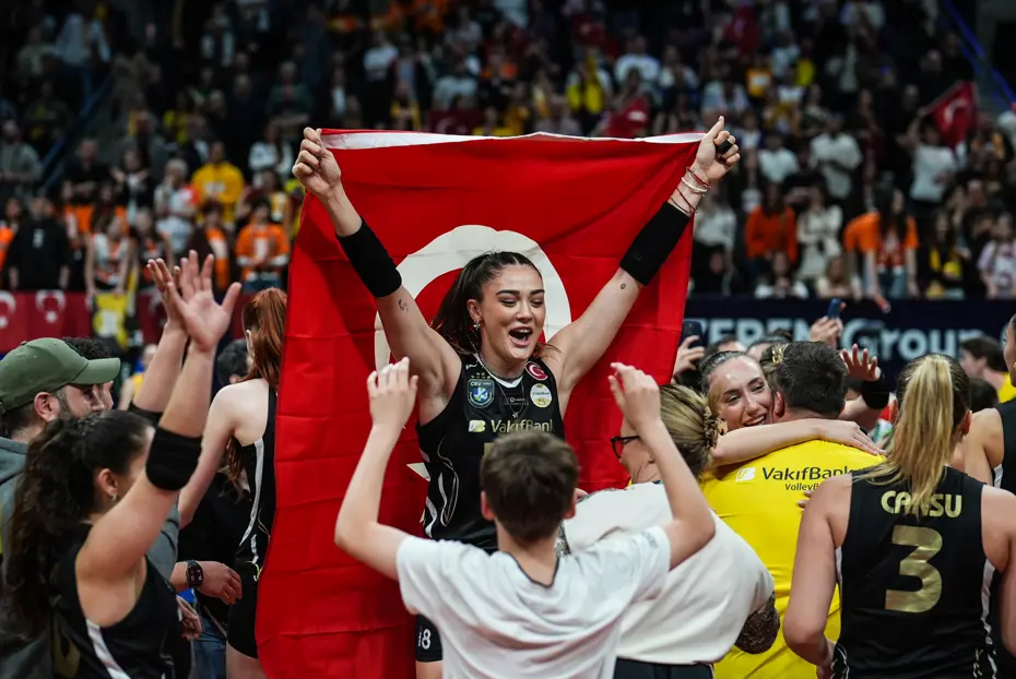 4 Mayıs 2026 Spor Haberleri: VakıfBank Şampiyon, Beşiktaş Kupaya Kilitlendi
